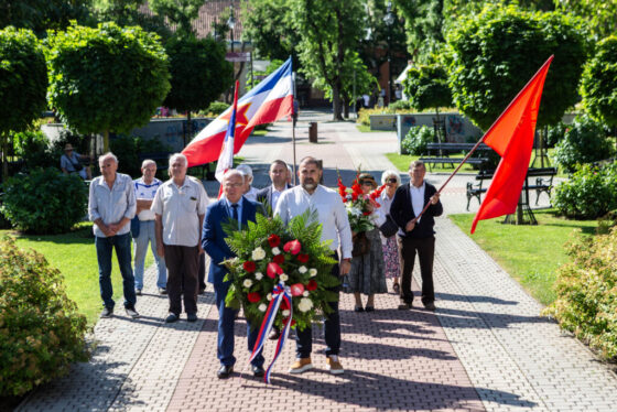 Polaganjom vinaca i cvića obilužen Dan borca – 4. jul